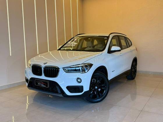 BMW X1 2.0 16V TURBO ACTIVEFLEX SDRIVE20I 4P AUTOMÁTICO BMW X1 2.0 16V TURBO ACTIVEFLEX SDRIVE20I 4P AUTOMÁTICO